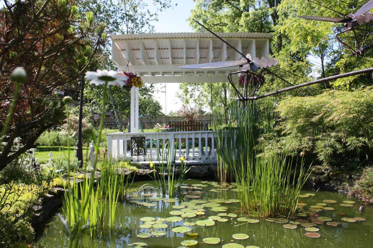 Cayuga Carrousel Bed & Breakfast المظهر الخارجي الصورة