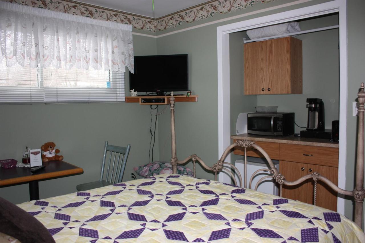 Cayuga Carrousel Bed & Breakfast الغرفة الصورة